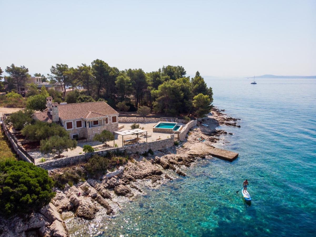 Villa Rudini With Heated Pool Okrug Gornji Exteriér fotografie