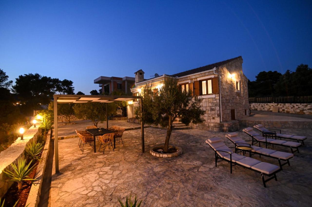 Villa Rudini With Heated Pool Okrug Gornji Exteriér fotografie