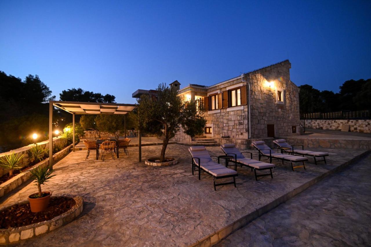 Villa Rudini With Heated Pool Okrug Gornji Exteriér fotografie