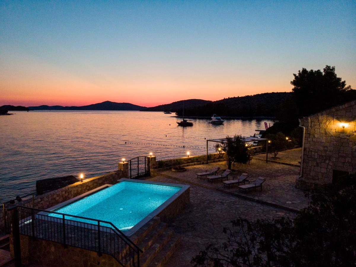 Villa Rudini With Heated Pool Okrug Gornji Exteriér fotografie