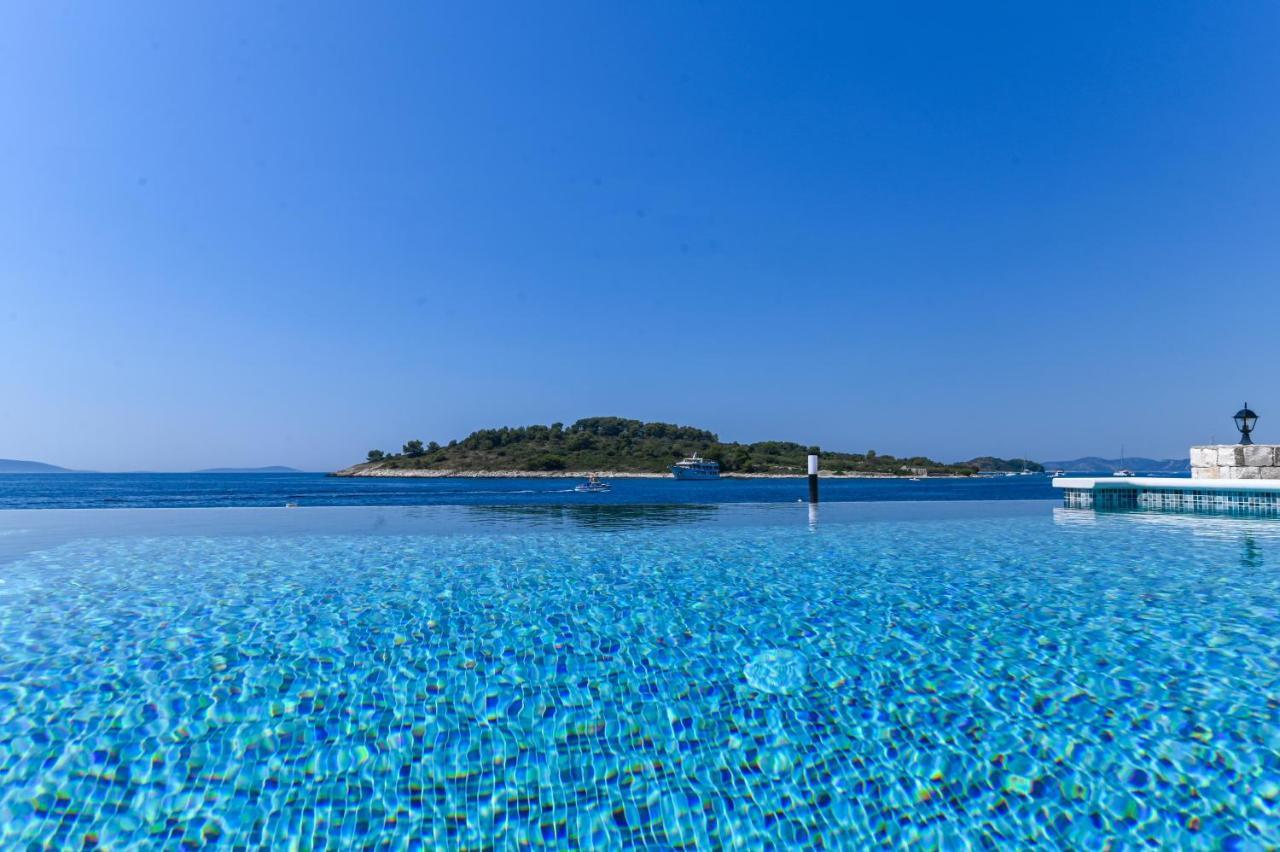 Villa Rudini With Heated Pool Okrug Gornji Exteriér fotografie
