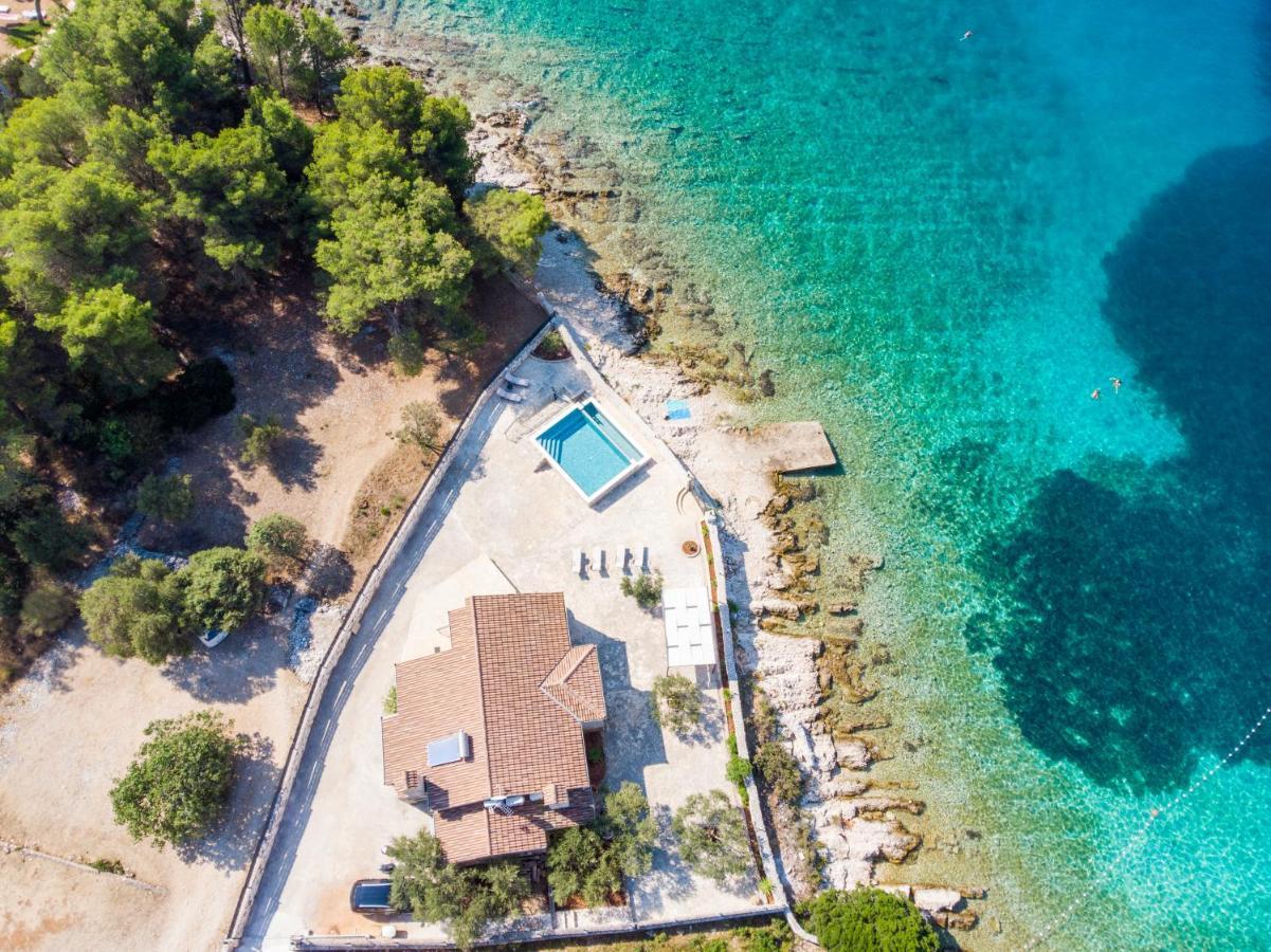 Villa Rudini With Heated Pool Okrug Gornji Exteriér fotografie
